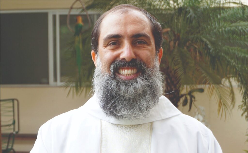 Padre Adriano relata momentos de crise em Moçambique e pede orações pelo projeto missionário - Jornal O São Paulo