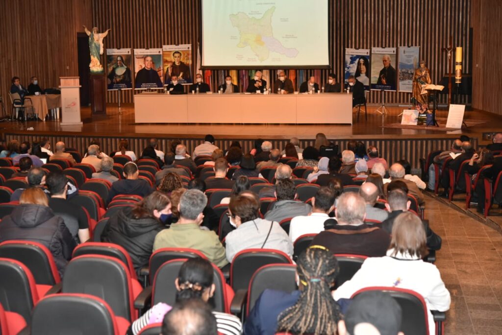 2a sessão da assembleia sinodal arquidiocesana trata sobre a realidade cultural, social, política e econômica da cidade - Jornal O São Paulo