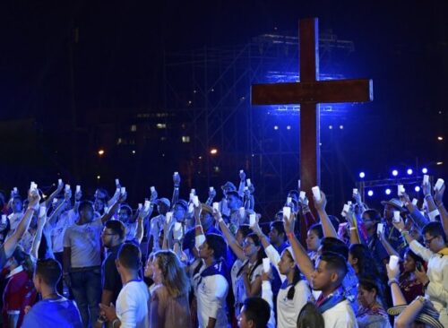 Papa aos jovens: ‘Encorajo-vos a ser empreendedores, criativos e críticos’ - Jornal O São Paulo