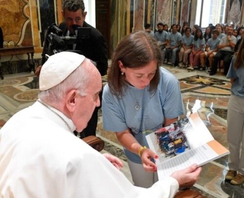 Papa aos jovens: com Jesus, sejam missionários dos ambientes digitais - Jornal O São Paulo