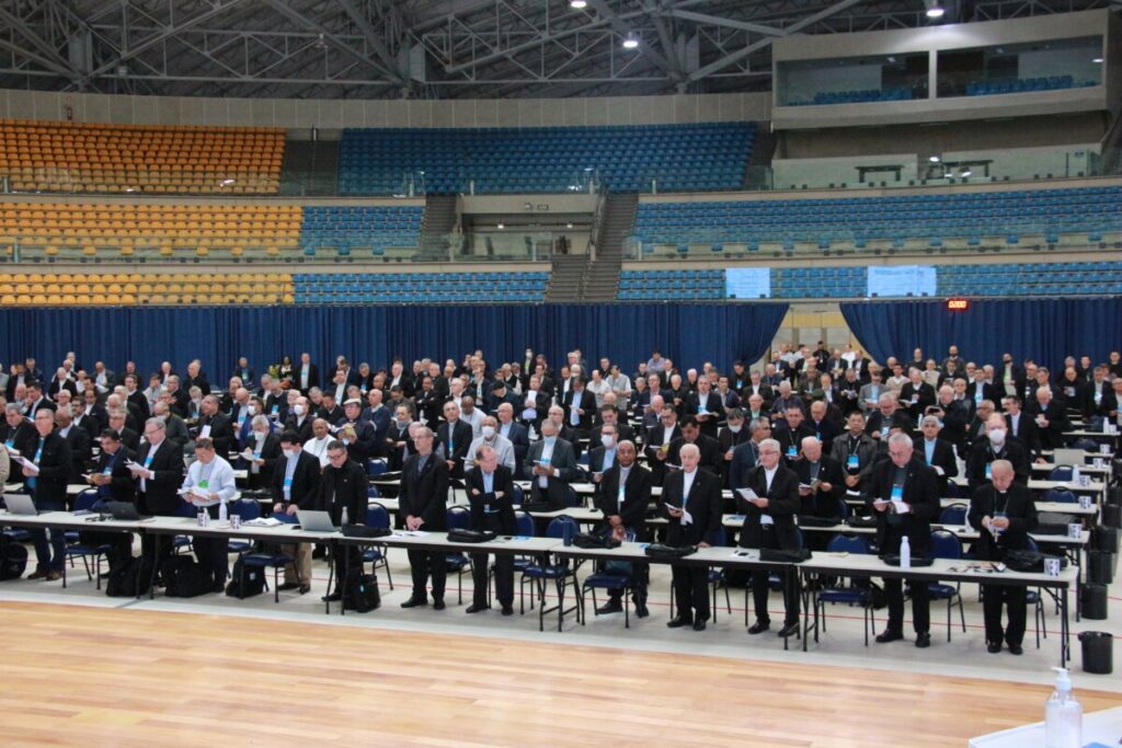 Bispos aprovam documentos voltados à ação evangelizadora da Igreja no Brasil - Jornal O São Paulo
