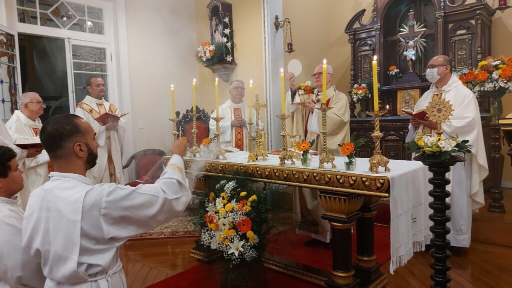 Dom Odilo preside missa na festa patronal do Seminário de Filosofia Santo Cura d’Ars - Jornal O São Paulo