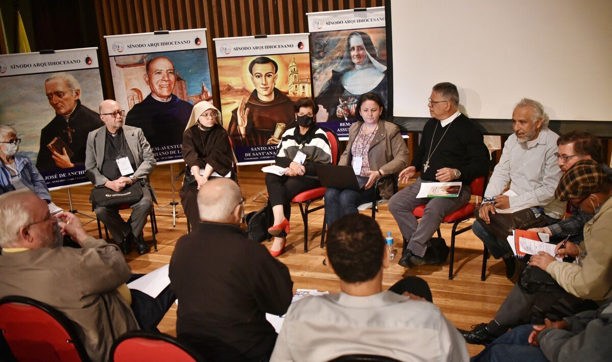 Membros da assembleia sinodal começam a elaborar propostas para práticas pastorais e de evangelização - Jornal O São Paulo