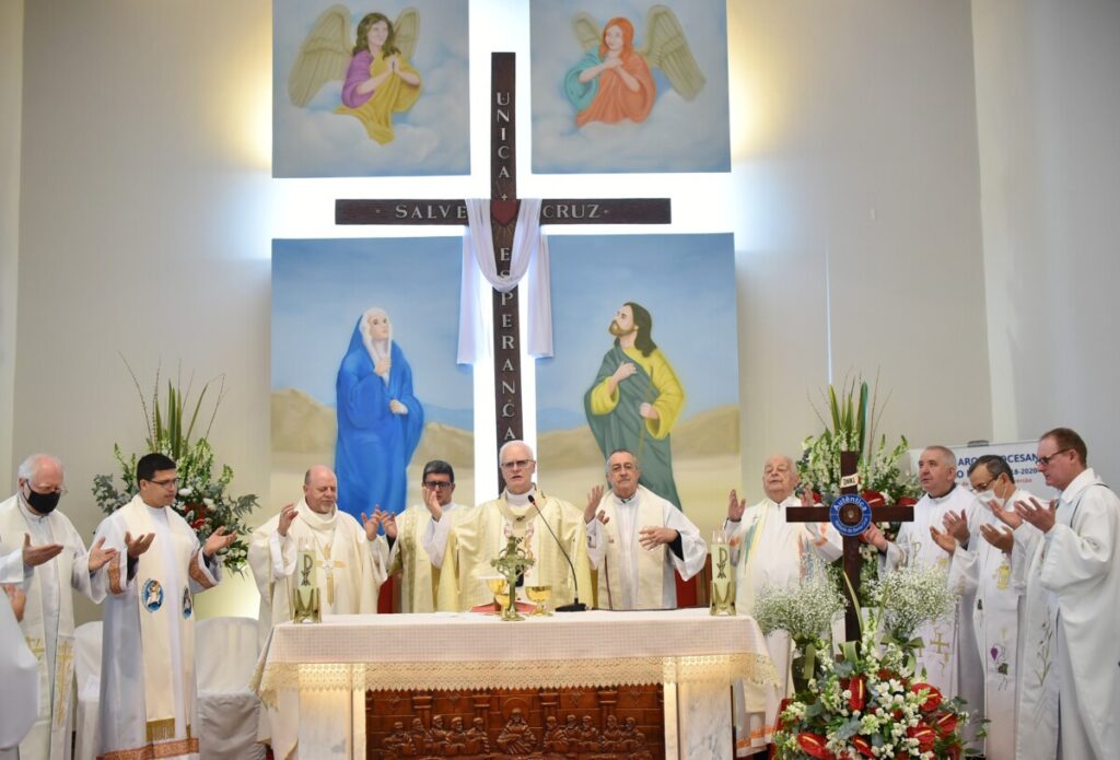 Há 50 anos, fiéis testemunham a fé, a esperança e a caridade na Paróquia Santa Cruz - Jornal O São Paulo