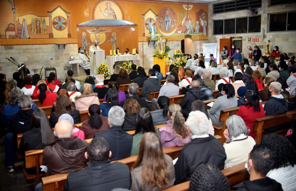 Na Paróquia São Bernardo de Claraval, o testemunho do padroeiro inspira ações evangelizadoras - Jornal O São Paulo