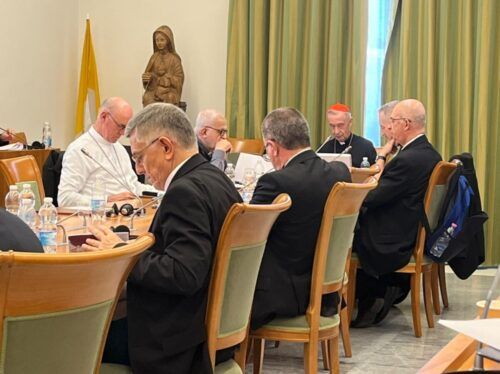 Em Roma, Bispos paulistas vão a dicastérios que tratam da transmissão da fé e da vida consagrada - Jornal O São Paulo