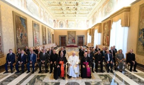 O Papa, Caritas: oferecer à pessoa uma porta aberta para uma vida nova - Jornal O São Paulo