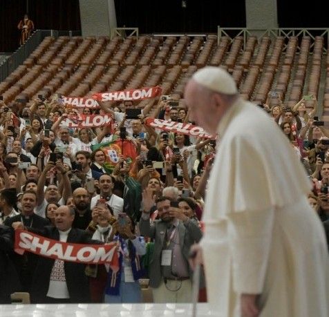 O Papa: Comunidade Shalom valoriza os dons e a vivacidade de que a Igreja no Brasil é rica - Jornal O São Paulo