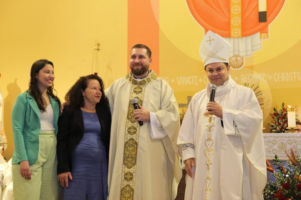 Padre Pierre Rodrigues assume como Pároco da Paróquia São Benedito das Vitórias - Jornal O São Paulo