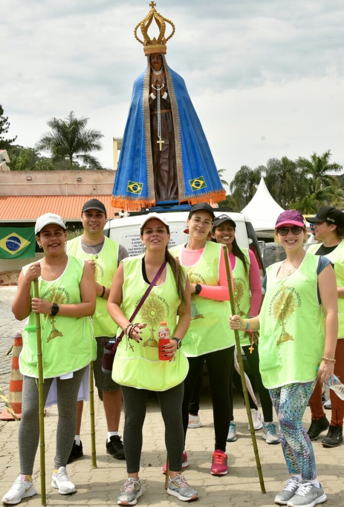 No caminho da fé, romeiros encontram ponto de apoio até a chegada a Aparecida - Jornal O São Paulo