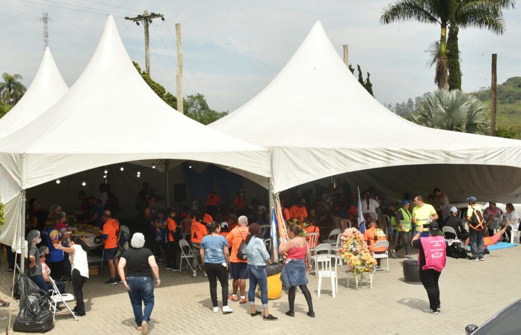 No caminho da fé, romeiros encontram ponto de apoio até a chegada a Aparecida - Jornal O São Paulo