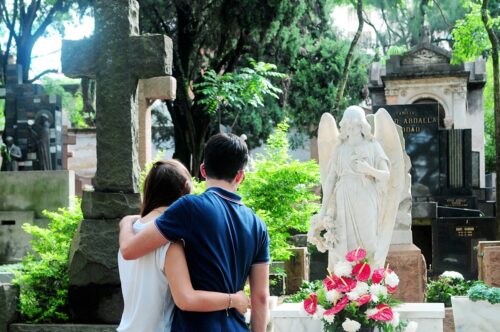 Finados: saiba os horários de missas nos cemitérios - Jornal O São Paulo