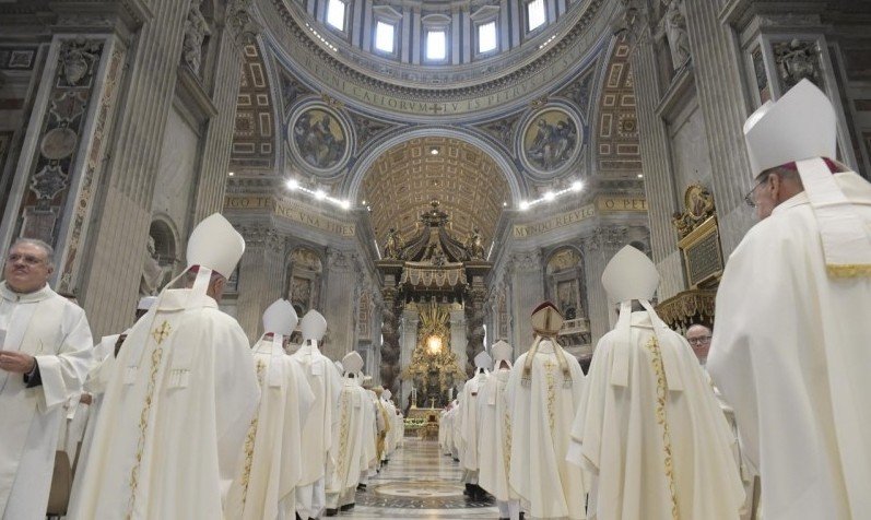 O Papa: o Concílio nos ensina a estar no mundo como servidores do Reino de Deus - Jornal O São Paulo