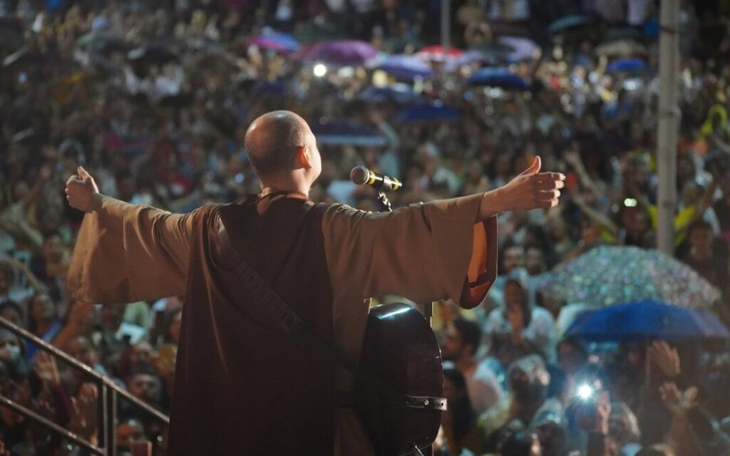 No Congresso Eucarístico, Vigília das Juventudes reúne cerca de 20 mil jovens no Centro de Convenções - Jornal O São Paulo