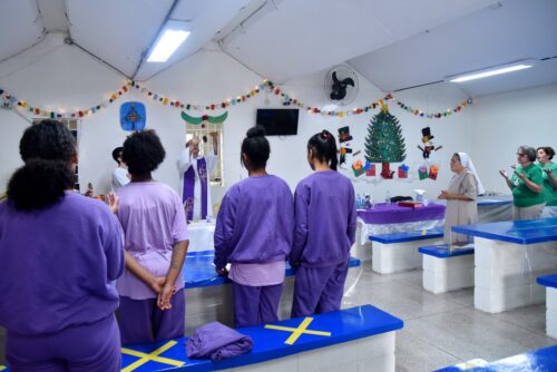 Dom Rogério das Neves preside missa de Natal na Fundação Casa - Jornal O São Paulo