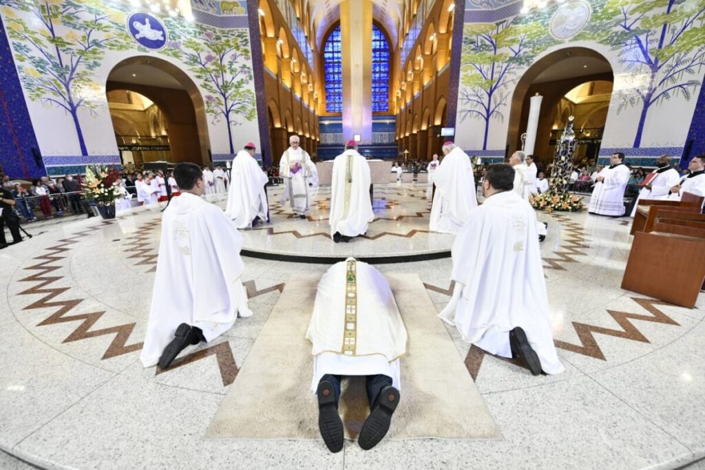 Dom Geraldo de Paula Souza é ordenado em Aparecida - Jornal O São Paulo