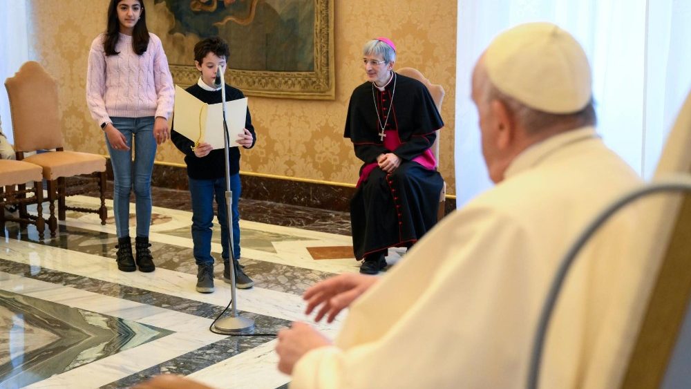 Papa aos jovens: olhar o irmão para superar a indiferença - Jornal O São Paulo