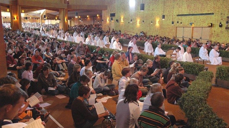 O Papa aos jovens de Taizé: que o Espírito os torne criativos para enfrentar os desafios de hoje - Jornal O São Paulo