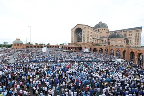 Santuário Nacional de Aparecida organiza maior romaria do Terço dos Homens - Jornal O São Paulo