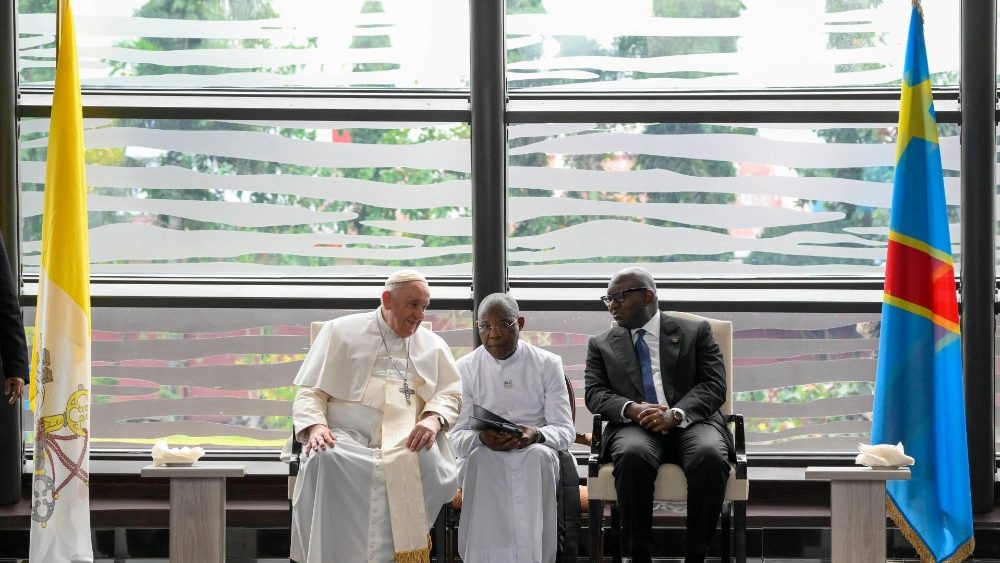Papa Francisco chega à República Democrática do Congo - Jornal O São Paulo