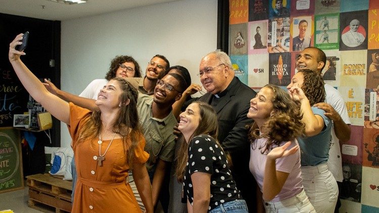 32º Curso dos Bispos: Igreja em saída com as novas comunidades - Jornal O São Paulo