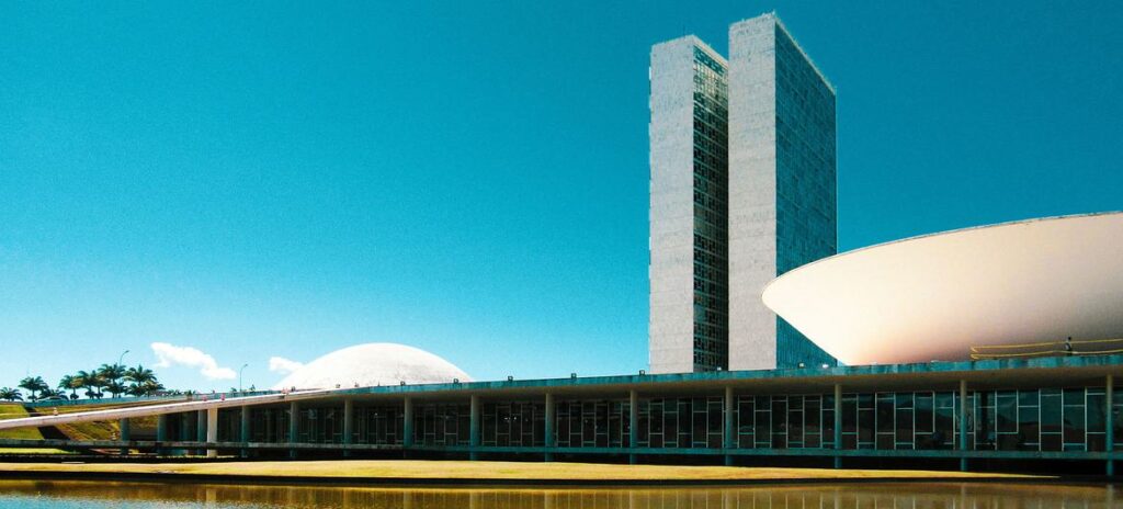 Unesco oferece apoio ao Brasil para recuperação do patrimônio cultural destruído em Brasília - Jornal O São Paulo