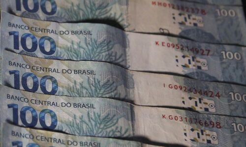 Impostos pagos por brasileiros em 2022 passam de R$ 2,8 trilhões - Jornal O São Paulo