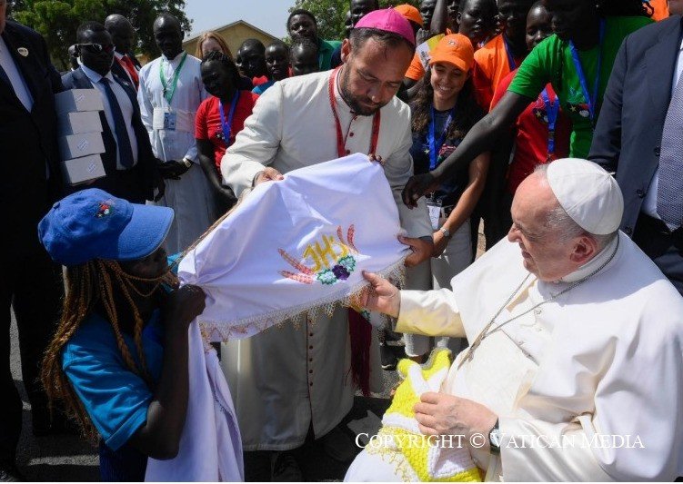 Francisco sabe que a África não é esquecida, é explorada – e pede paz - Jornal O São Paulo