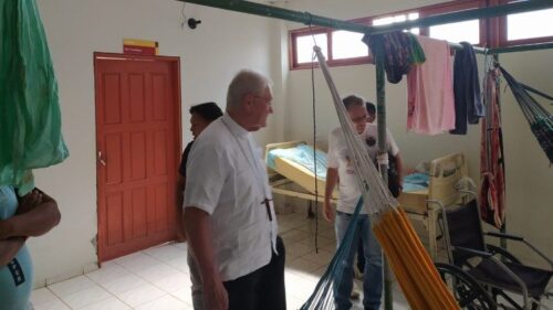 Cardeal Leonardo Steiner visita o povo Yanomami em nome do Papa Francisco e da Presidência da CNBB - Jornal O São Paulo
