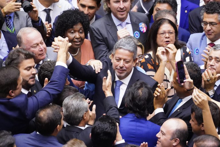 Reeleito presidente da Câmara, Lira enfatiza: ‘Nenhum regime político irá prosperar fora da democracia’ - Jornal O São Paulo