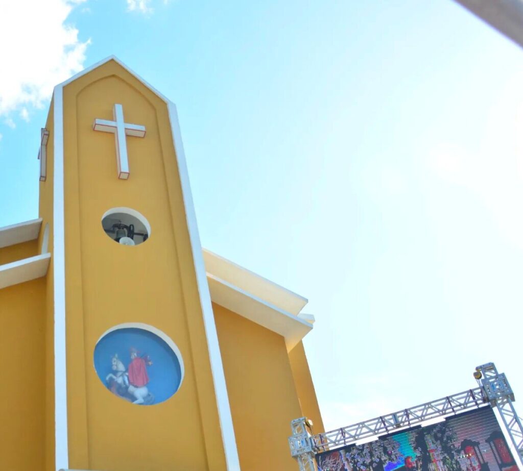 Arquidiocese do Rio de Janeiro se solidariza com fiéis após invasão de homem armado em uma paróquia - Jornal O São Paulo