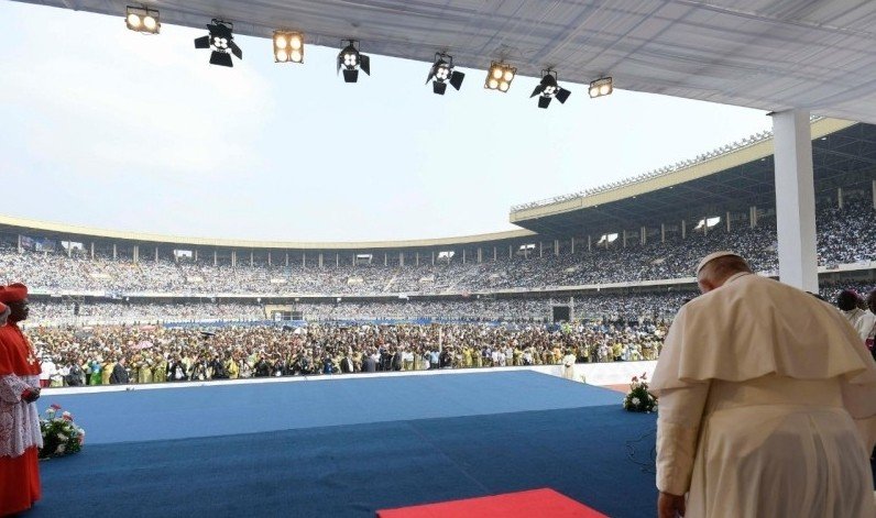 Papa aos jovens da RD Congo: das tuas mãos pode vir a paz que falta a este país - Jornal O São Paulo