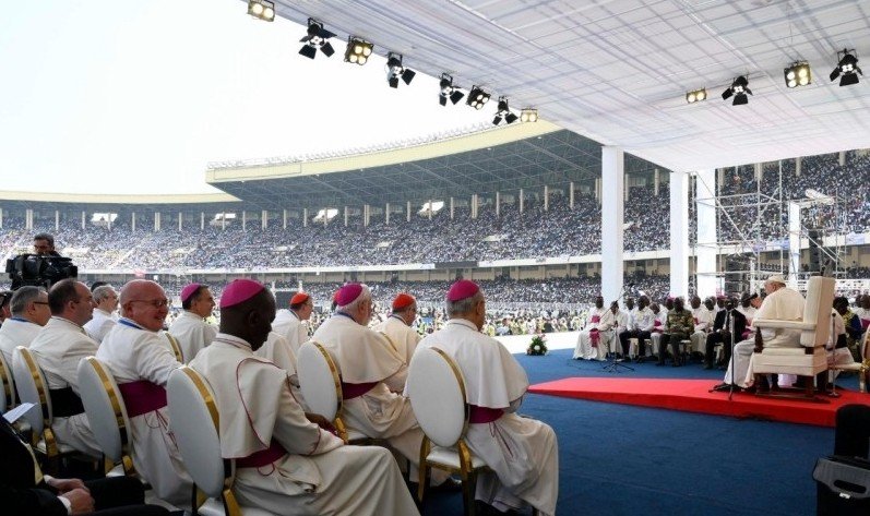Papa aos jovens da RD Congo: das tuas mãos pode vir a paz que falta a este país - Jornal O São Paulo