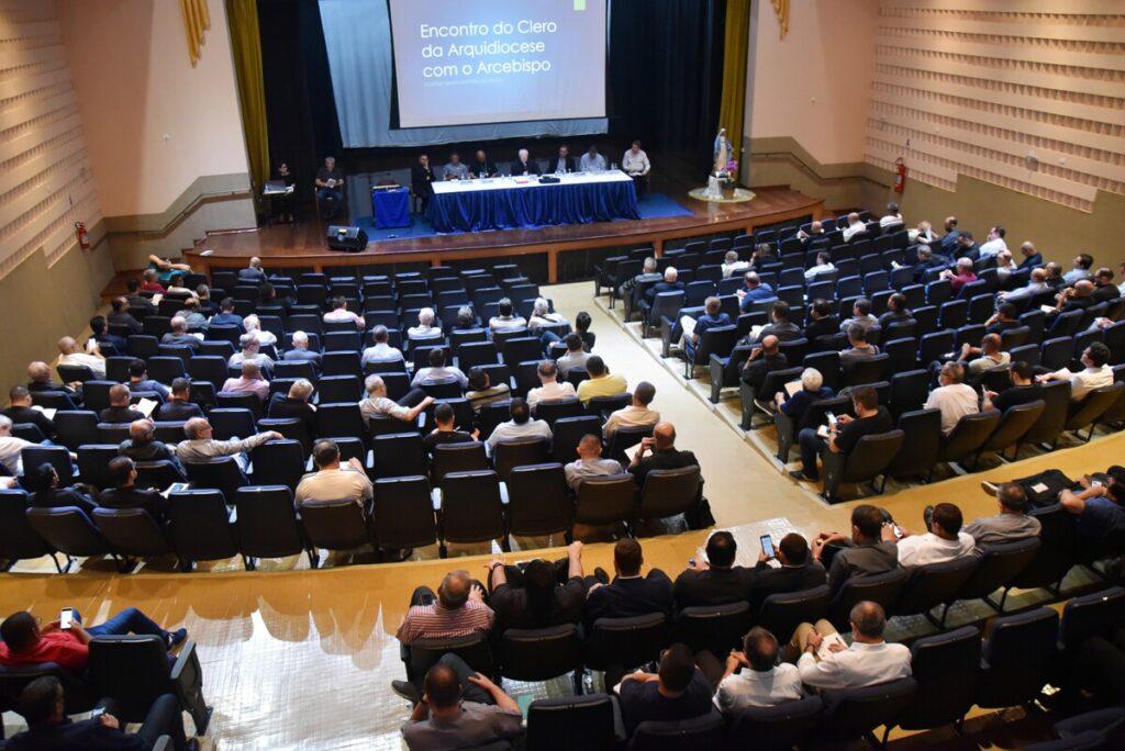 Dom Odilo reflete com o clero arquidiocesano sobre o caminho pós-sinodal - Jornal O São Paulo