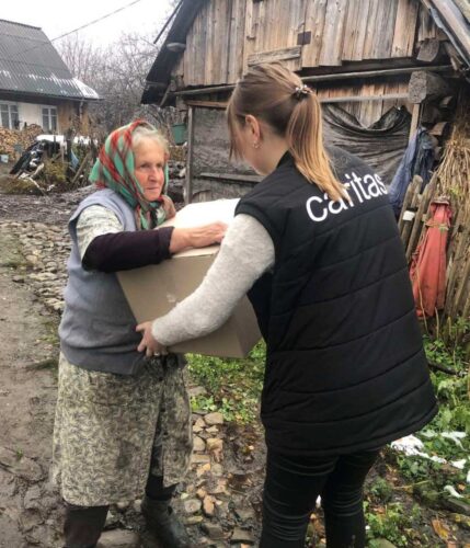 Em meio às dores da guerra, a Igreja estende as mãos à população ucraniana - Jornal O São Paulo