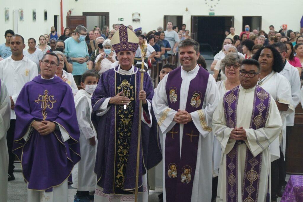 Em Santana, semana tem posse de padres e festas patronais - Jornal O São Paulo