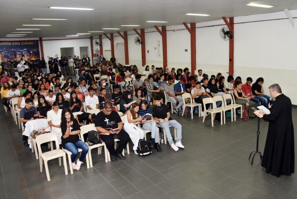 Retiro quaresmal mobiliza jovens da Arquidiocese de São Paulo
