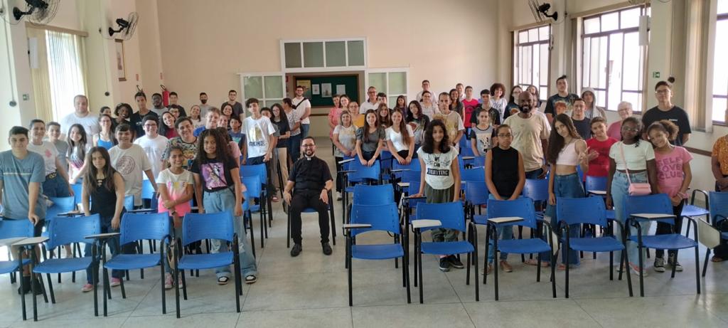 No Belém, paróquias recebem novos padres e se preparam para a Páscoa - Jornal O São Paulo