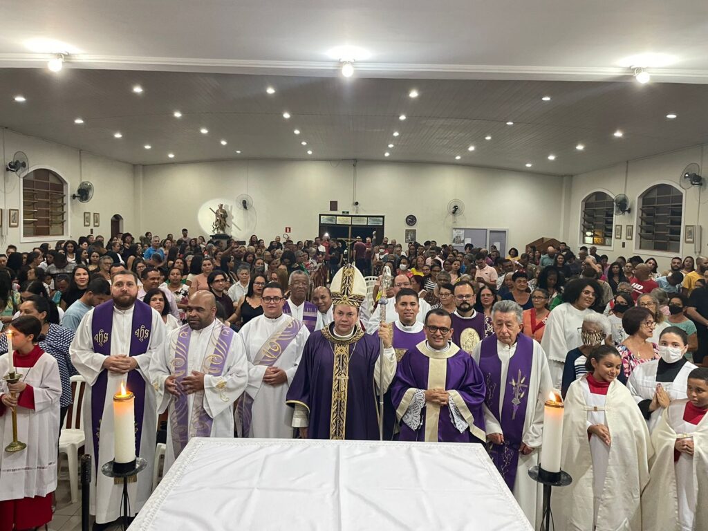 No Belém, paróquias recebem novos padres e se preparam para a Páscoa - Jornal O São Paulo