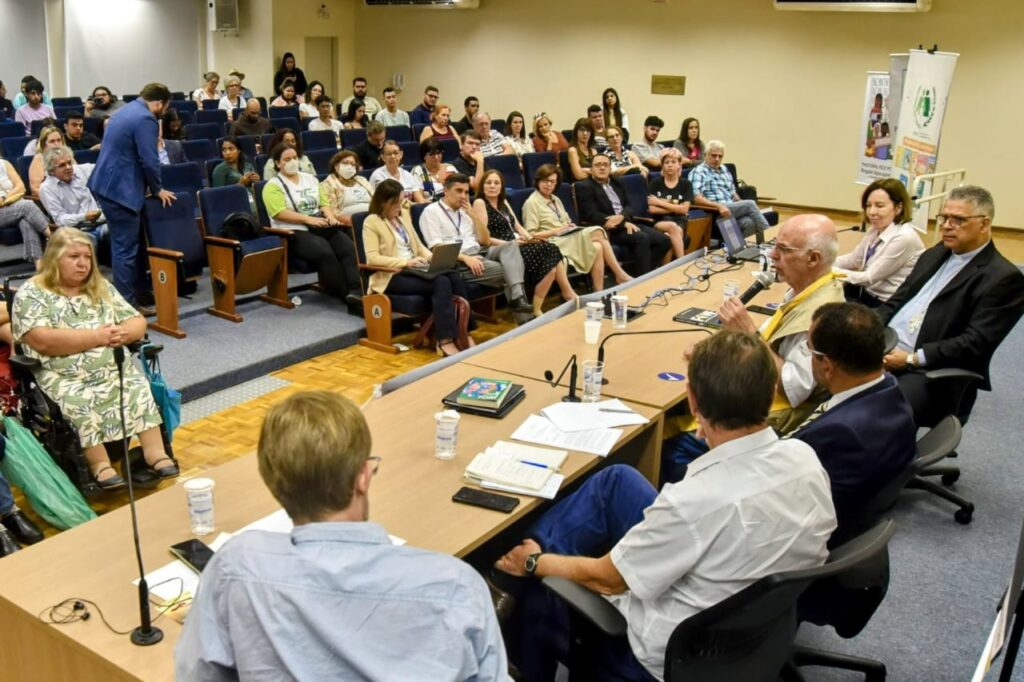 Em ato na PUC-SP, participantes lembram que a fome é fruto do egoísmo e da indiferença pessoal e governamental - Jornal O São Paulo