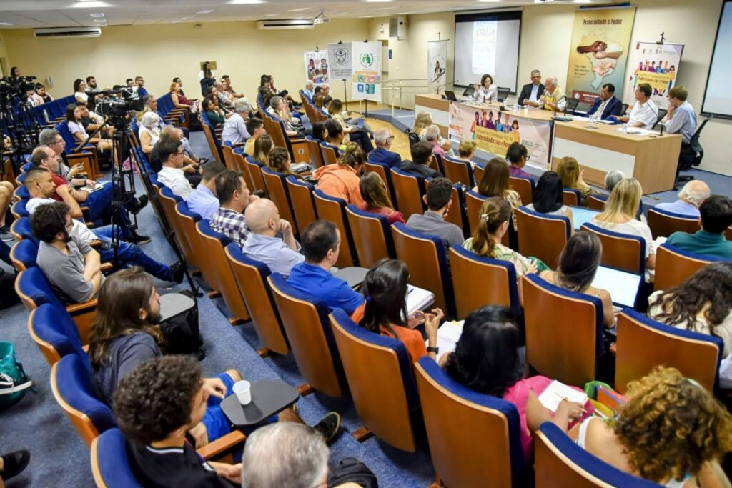 Em ato na PUC-SP, participantes lembram que a fome é fruto do egoísmo e da indiferença pessoal e governamental - Jornal O São Paulo
