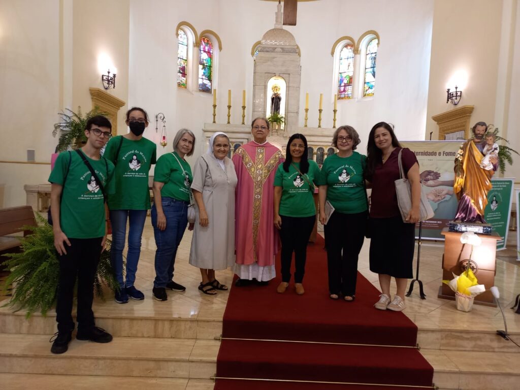 Dom Rogério visita paróquias e iniciativas evangelizadoras na Região Sé - Jornal O São Paulo