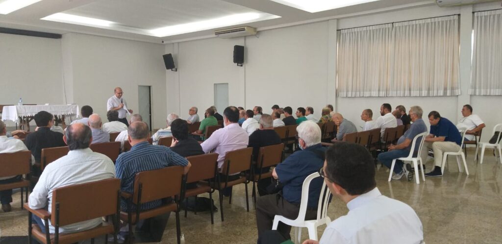 Dom Rogério visita paróquias e iniciativas evangelizadoras na Região Sé - Jornal O São Paulo