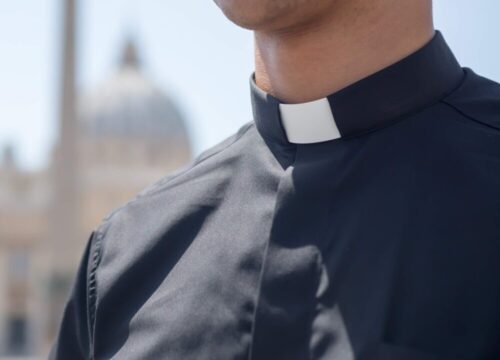 Aumenta o número de católicos no mundo, mas o de padres e bispos diminui - Jornal O São Paulo