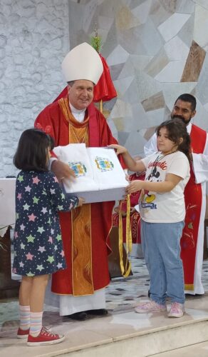 Fiéis saúdam Dom Ângelo por aniversário natalício - Jornal O São Paulo