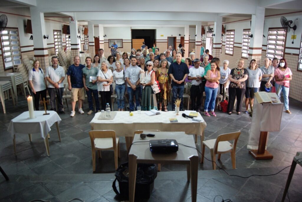 Na Lapa, Ministros Extraordinários da Sagrada Comunhão participam de formação - Jornal O São Paulo