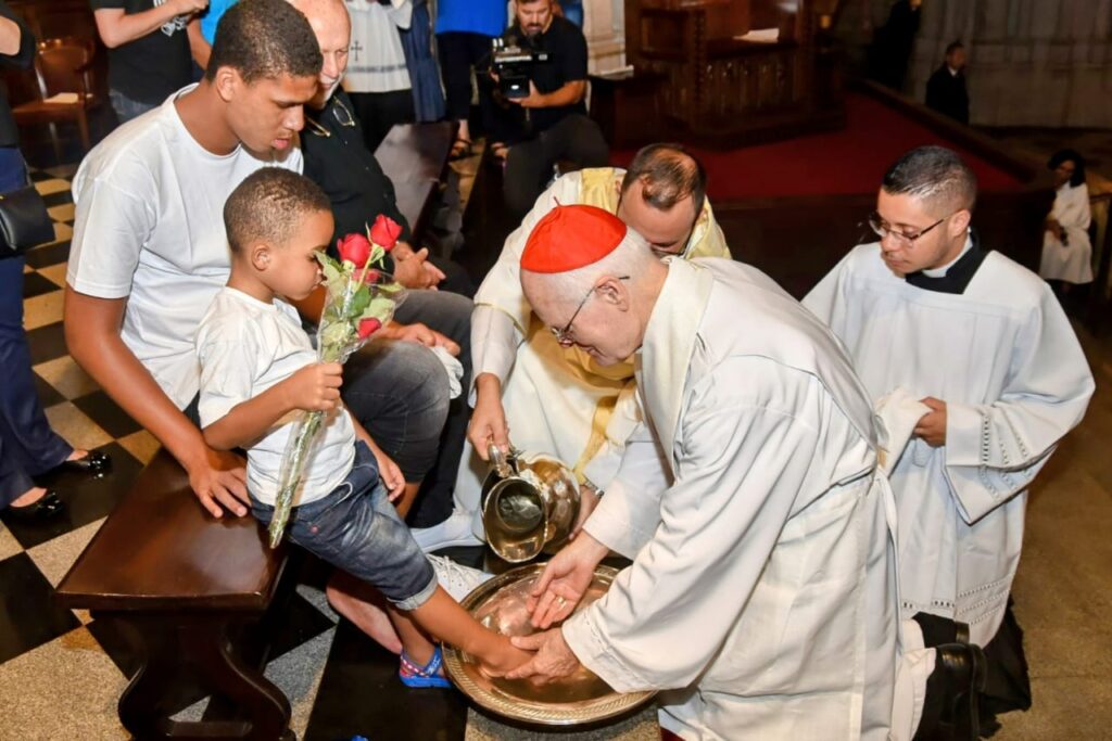 ‘Jesus nos deu o exemplo do serviço’ - Jornal O São Paulo