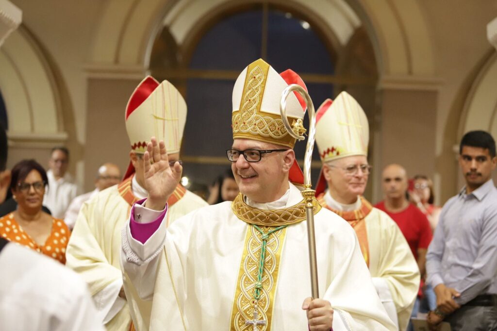 Monsenhor Denilson Geraldo é ordenado bispo em Cornélio Procópio (PR) - Jornal O São Paulo