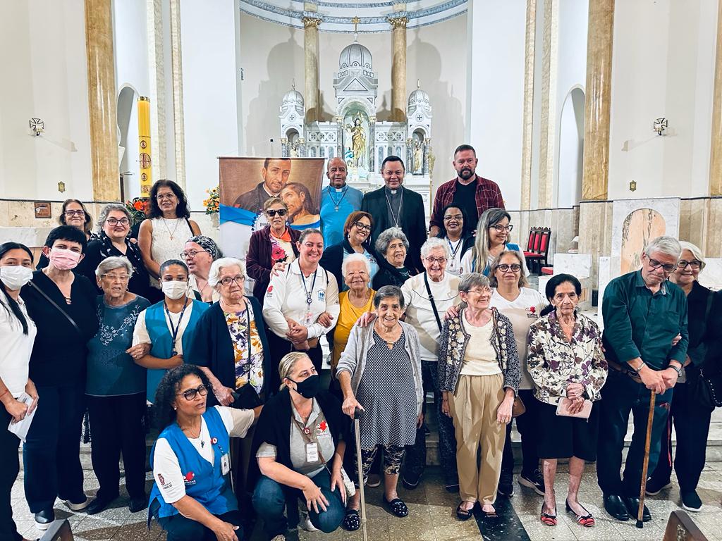 Em missa, Dom Cícero reza pelos doentes e os profissionais da Saúde - Jornal O São Paulo