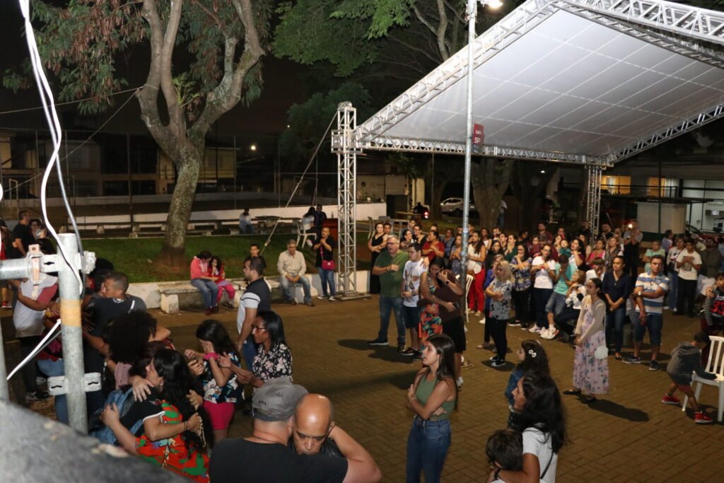Fiéis saúdam Dom Ângelo por aniversário natalício - Jornal O São Paulo
